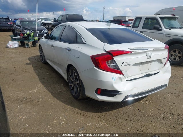 Honda Civic 2019 2HGFC1F99KH103656 Image 3