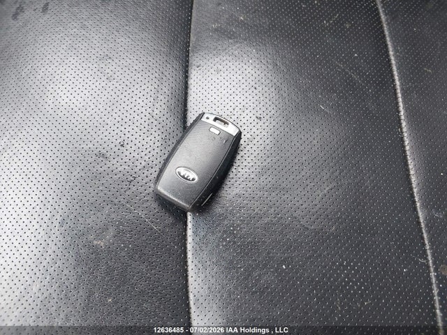 KIA Rondo 2014 KNAHU8A37E7032518 Image 11