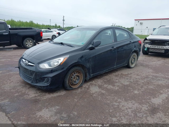 Hyundai ACCENT GL 2014 KMHCT4AE4EU734108 Image 2