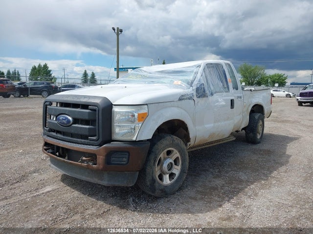 Ford F350 Super Duty 2014 1FT8X3B60EEB54560 Image 2