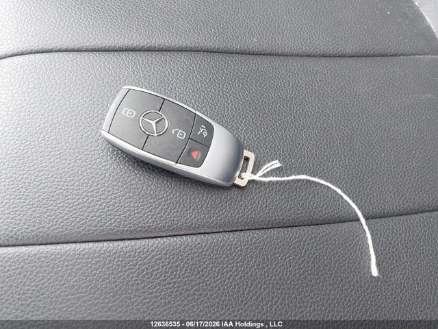W1N4M4HB3PW299549 Mercedes-Benz Glb 250 4matic
