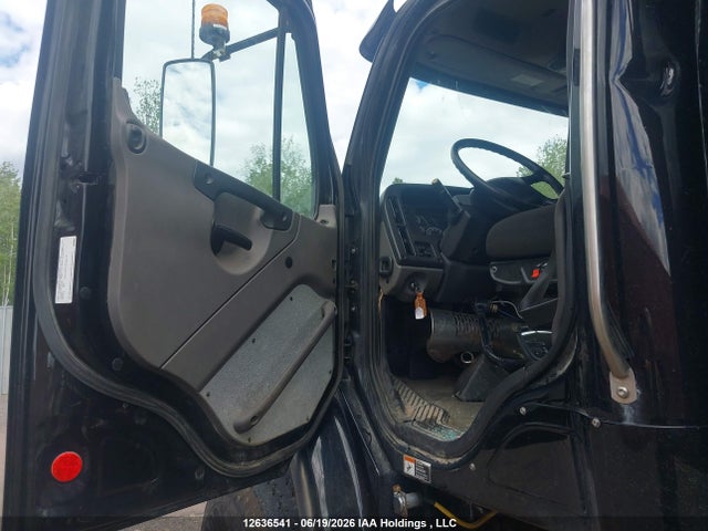 Freightliner M2 106 Medium Duty 2021 1FVHCYFE7MHMA5288 Image 18