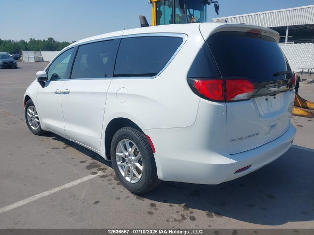 Chrysler Grand Caravan Sxt 2023 2C4RC1ZG3PR538986 Image 3