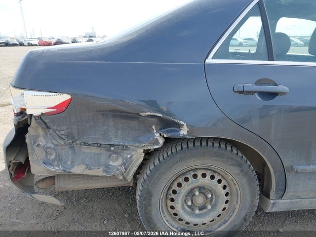12607987 :رقم المزاد ، 1HGCM55494A812621 vin ، 2004 Honda Accord 2.4 Lx مزاد بيع