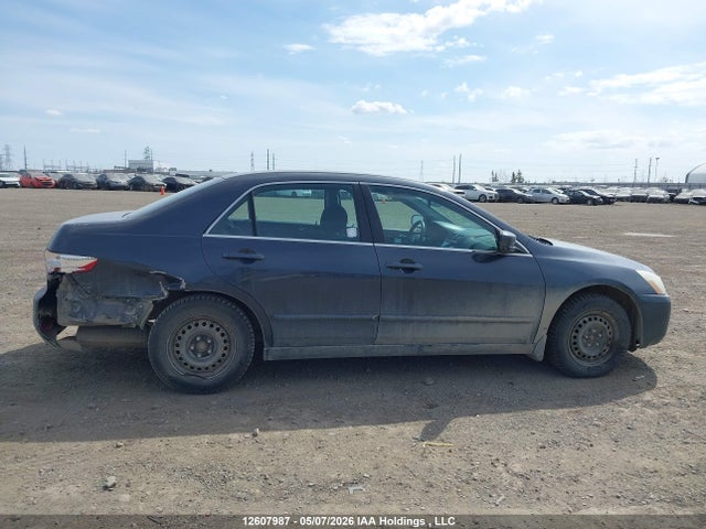 12607987 :رقم المزاد ، 1HGCM55494A812621 vin ، 2004 Honda Accord 2.4 Lx مزاد بيع
