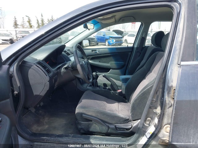 12607987 :رقم المزاد ، 1HGCM55494A812621 vin ، 2004 Honda Accord 2.4 Lx مزاد بيع