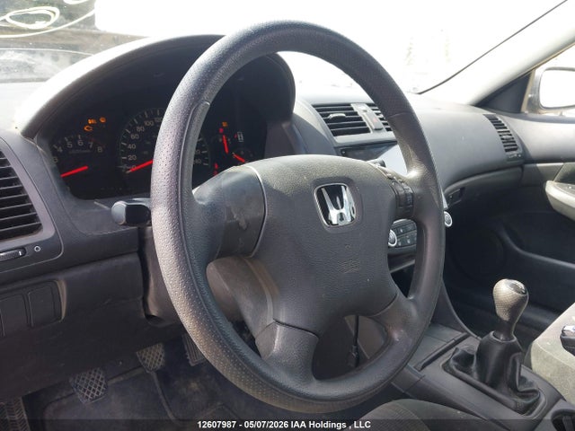 12607987 :رقم المزاد ، 1HGCM55494A812621 vin ، 2004 Honda Accord 2.4 Lx مزاد بيع