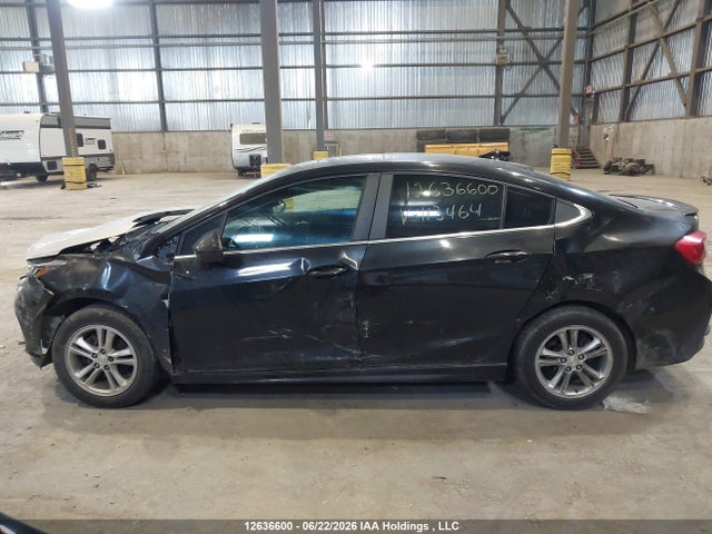 Chevrolet Cruze 2018 1G1BE5SM1J7113464 Image 14