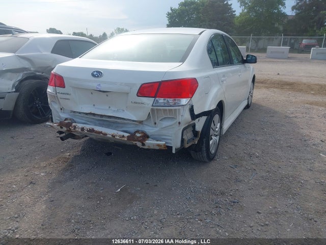 Subaru Legacy 2.5i 2014 4S3BMGA60E3033904 Image 4