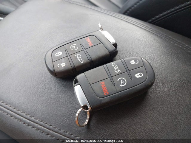 1C3CCCCB3FN634115 Chrysler 200 C