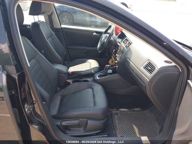 Auction sale of the 2012 Volkswagen Jetta 2.5l Comfortline/2.5l Sportline, vin: 3VWDX7AJ1CM304692, lot number: 12636654