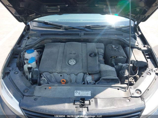 Auction sale of the 2012 Volkswagen Jetta 2.5l Comfortline/2.5l Sportline, vin: 3VWDX7AJ1CM304692, lot number: 12636654