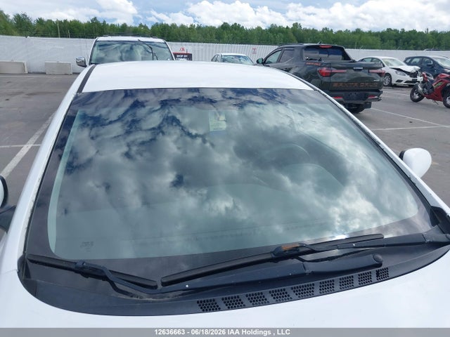 Hyundai ELANTRA GL 2015 5NPDH4AEXFH565931 Image 18