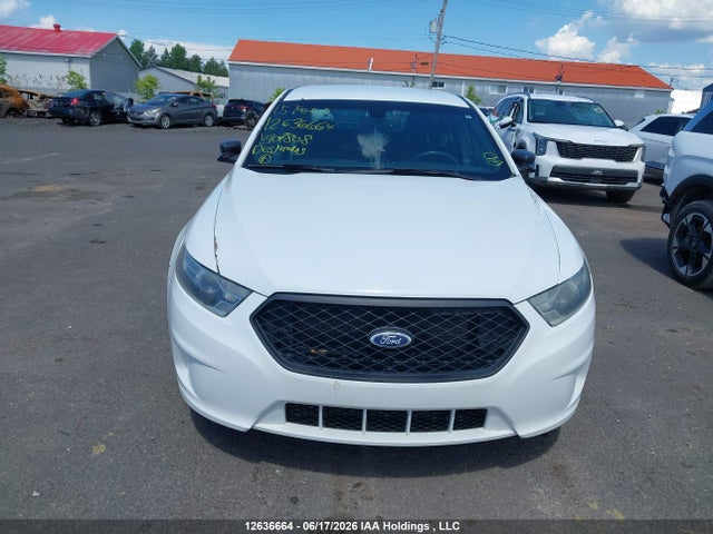 2015 Ford Taurus Police Interceptor მანქანა იყიდება აუქციონზე, vin: 1FAHP2MK6FG107808, აუქციონის ნომერი: 12636664