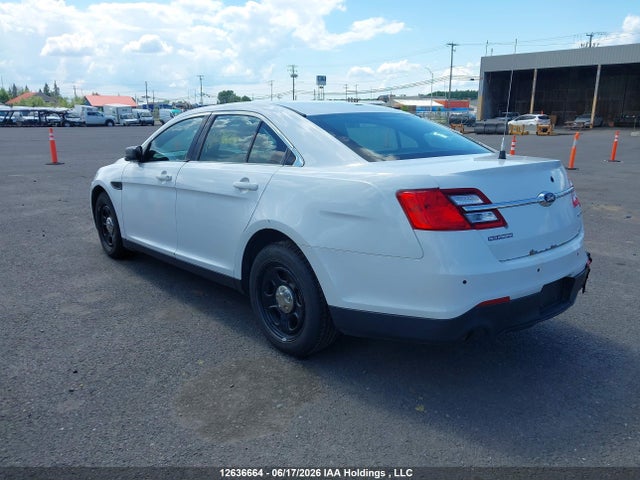 2015 Ford Taurus Police Interceptor მანქანა იყიდება აუქციონზე, vin: 1FAHP2MK6FG107808, აუქციონის ნომერი: 12636664