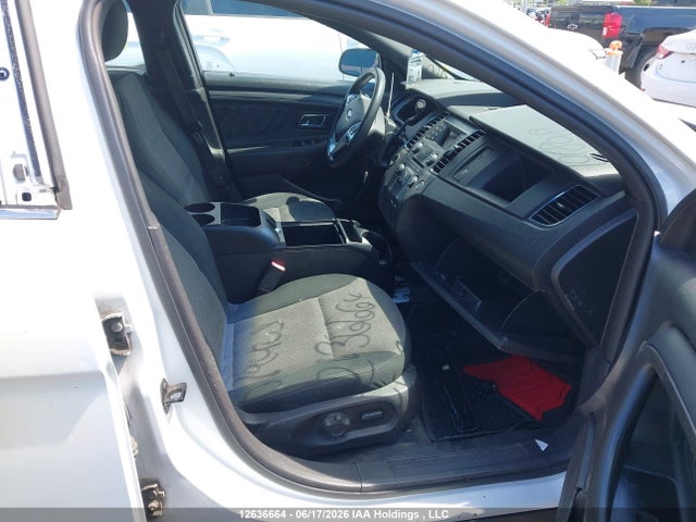 2015 Ford Taurus Police Interceptor მანქანა იყიდება აუქციონზე, vin: 1FAHP2MK6FG107808, აუქციონის ნომერი: 12636664