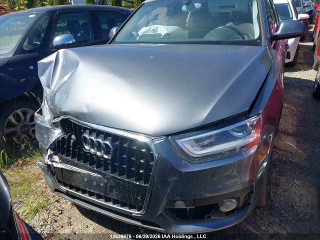 WA1EFEFS8FR009263 Audi Q3 Premium Plus