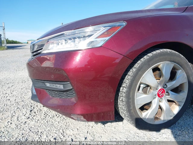 Honda Accord 2017 1HGCR2F0XHA808904 Image 17