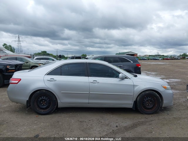2010 Toyota Camry Se/le/xle მანქანა იყიდება აუქციონზე, vin: 4T1BF3EK5AU075415, აუქციონის ნომერი: 12636710