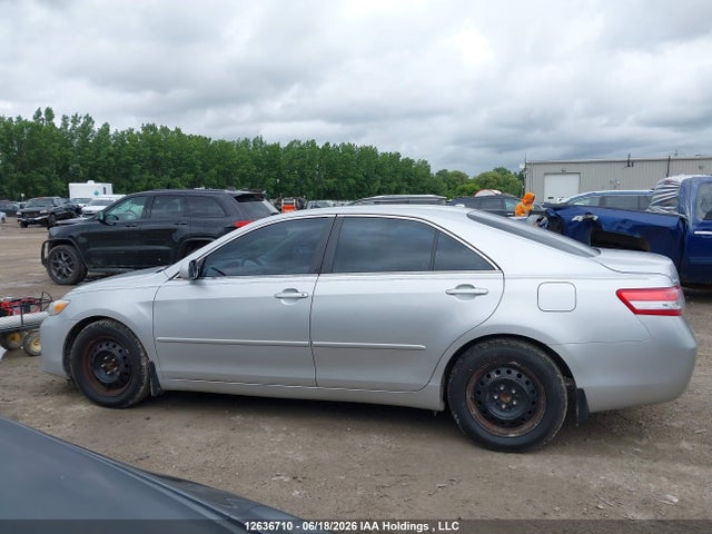 2010 Toyota Camry Se/le/xle მანქანა იყიდება აუქციონზე, vin: 4T1BF3EK5AU075415, აუქციონის ნომერი: 12636710