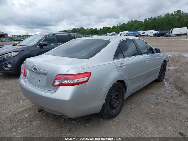 2010 Toyota Camry Se/le/xle მანქანა იყიდება აუქციონზე, vin: 4T1BF3EK5AU075415, აუქციონის ნომერი: 12636710