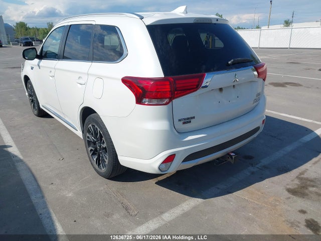 Продажа на аукционе авто 2018 Mitsubishi Outlander Se/gt, vin: JA4J24A53JZ615942, номер лота: 12636725