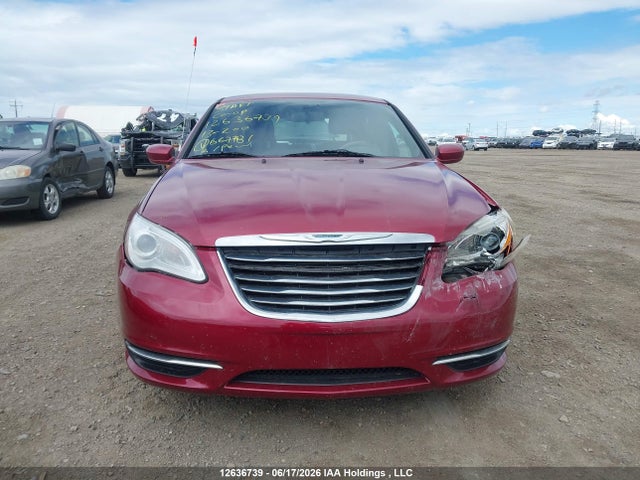 2013 Chrysler 200 Lx მანქანა იყიდება აუქციონზე, vin: 1C3CCBAB4DN667781, აუქციონის ნომერი: 12636739