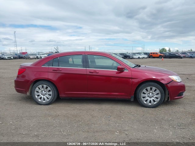 2013 Chrysler 200 Lx მანქანა იყიდება აუქციონზე, vin: 1C3CCBAB4DN667781, აუქციონის ნომერი: 12636739