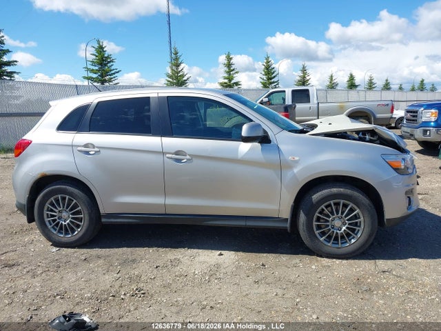 2013 Mitsubishi Rvr Se მანქანა იყიდება აუქციონზე, vin: 4A4AJ3AU2DE607586, აუქციონის ნომერი: 12636779