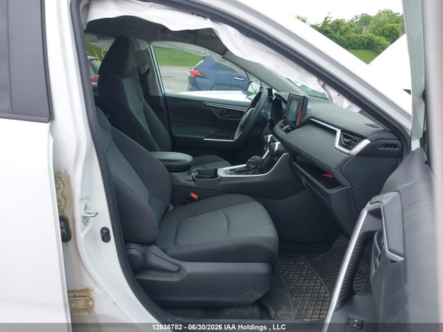 2021 Toyota Rav4 Le მანქანა იყიდება აუქციონზე, vin: 2T3Z1RFV7MW103980, აუქციონის ნომერი: 12636782