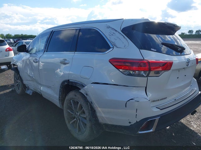 Toyota Highlander Se/xle 2018 5TDJZRFH3JS532949 Image 14