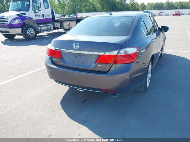 Honda Accord Touring 2015 1HGCR2F99FA804032 Image 4