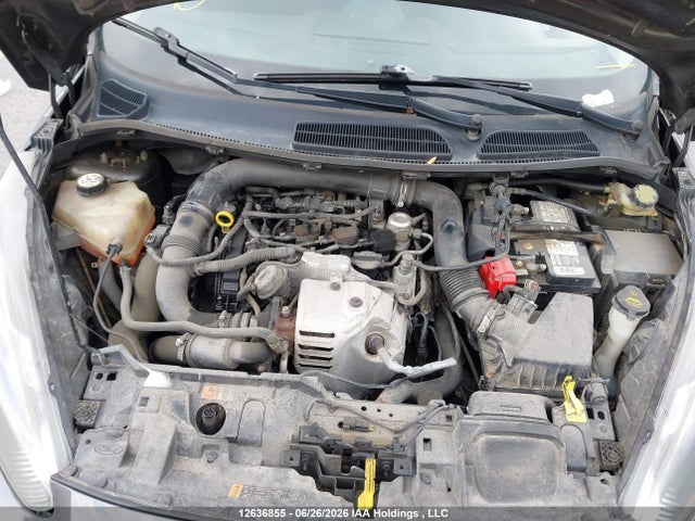 12636855 :رقم المزاد ، 3FADP4BE2FM137028 vin ، 2015 Ford Fiesta Se مزاد بيع