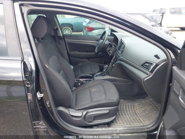 12636870 :رقم المزاد ، KMHD84LF0HU137957 vin ، 2017 Hyundai Elantra Gl مزاد بيع