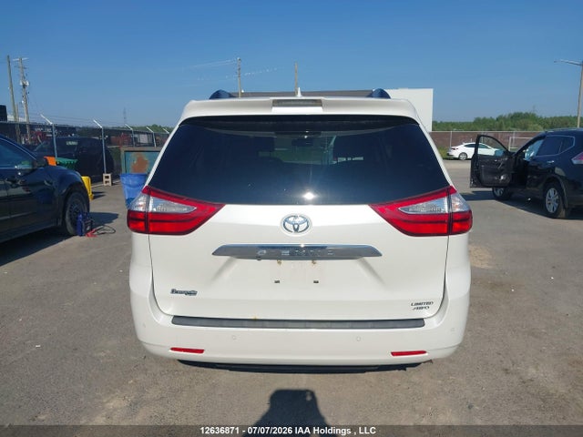 2018 Toyota Sienna Xle 7-passenger მანქანა იყიდება აუქციონზე, vin: 5TDDZ3DC7JS203107, აუქციონის ნომერი: 12636871