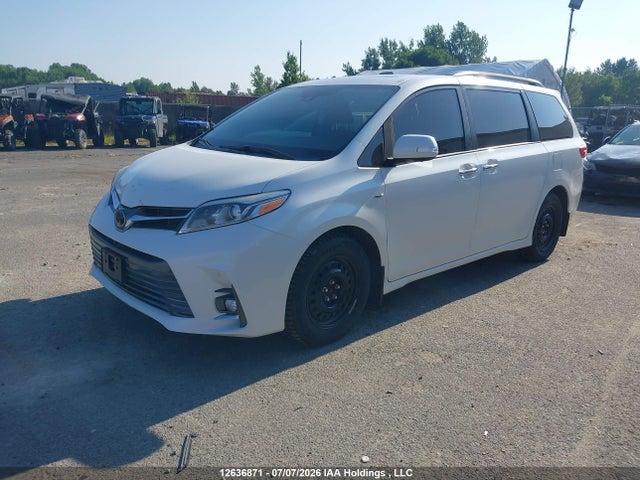2018 Toyota Sienna Xle 7-passenger მანქანა იყიდება აუქციონზე, vin: 5TDDZ3DC7JS203107, აუქციონის ნომერი: 12636871
