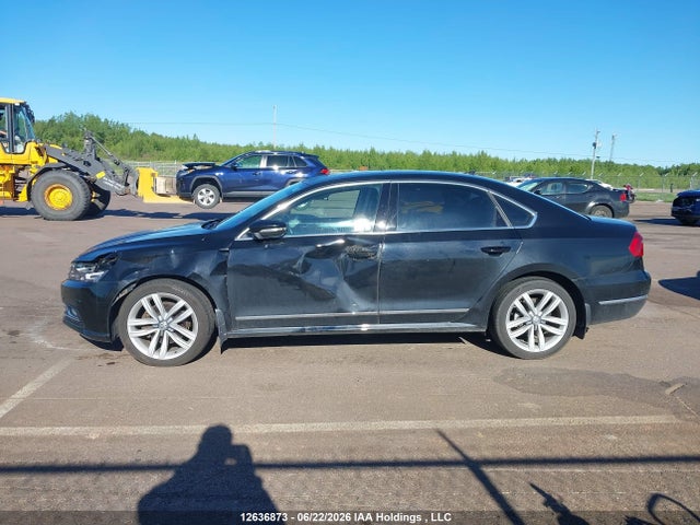 2016 Volkswagen Passat Sel/sel Premium მანქანა იყიდება აუქციონზე, vin: 1VWCS7A32GC036884, აუქციონის ნომერი: 12636873