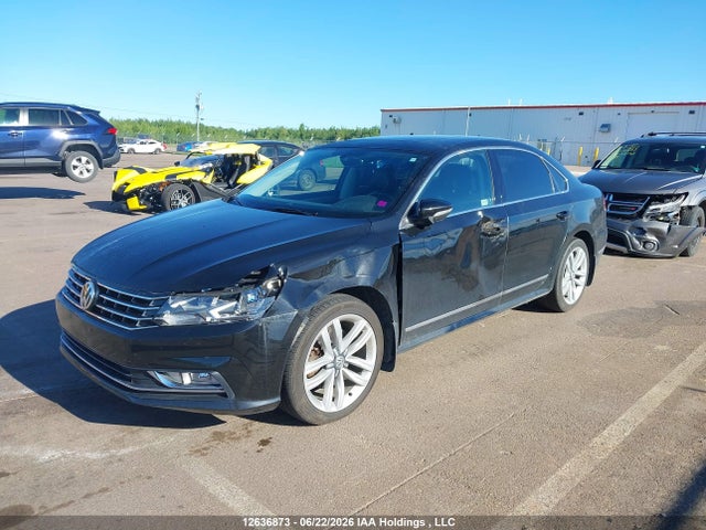 2016 Volkswagen Passat Sel/sel Premium მანქანა იყიდება აუქციონზე, vin: 1VWCS7A32GC036884, აუქციონის ნომერი: 12636873