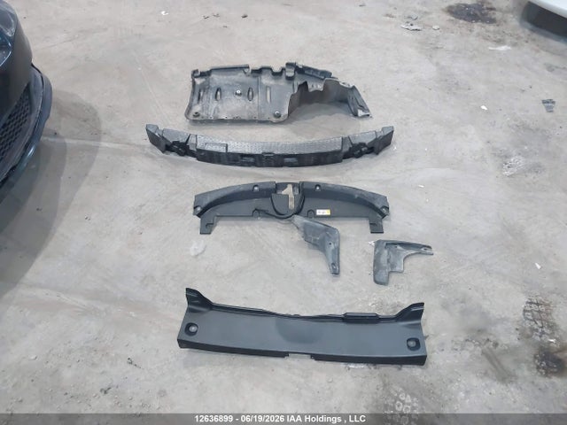 12636899 :رقم المزاد ، 5YFBPMBE0MP200974 vin ، 2021 Toyota Corolla Le مزاد بيع
