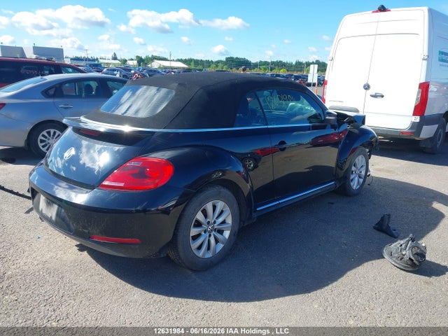 2013 Volkswagen Beetle 2.5l Comfortline/2.5l Highline მანქანა იყიდება აუქციონზე, vin: 3VW5X7AT3DM823718, აუქციონის ნომერი: 12631984