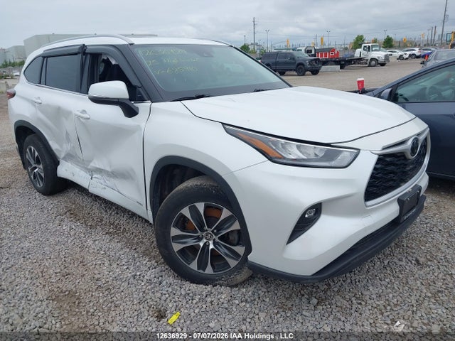 Продажа на аукционе авто 2025 Toyota Highlander, vin: 5TDKBRCH8SS685910, номер лота: 12636929