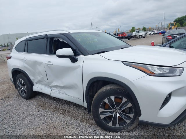 Продажа на аукционе авто 2025 Toyota Highlander, vin: 5TDKBRCH8SS685910, номер лота: 12636929