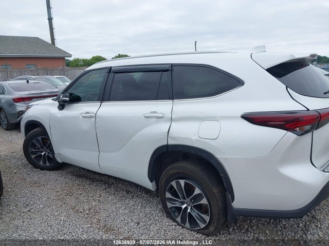 Продажа на аукционе авто 2025 Toyota Highlander, vin: 5TDKBRCH8SS685910, номер лота: 12636929