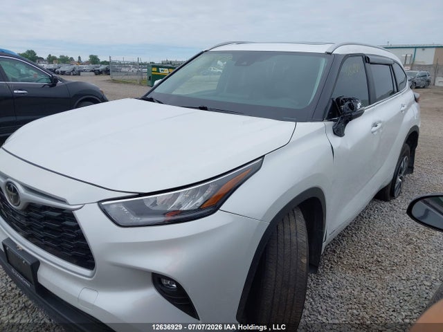 Продажа на аукционе авто 2025 Toyota Highlander, vin: 5TDKBRCH8SS685910, номер лота: 12636929