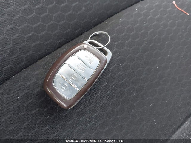 Продажа на аукционе авто 2019 Hyundai Elantra Preferred, vin: KMHD84LFXKU839694, номер лота: 12636942