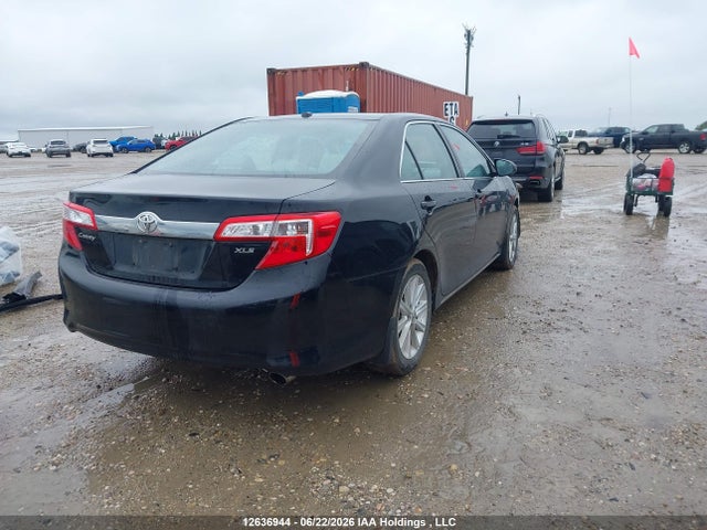 2013 Toyota Camry L/se/le/xle მანქანა იყიდება აუქციონზე, vin: 4T1BF1FK2DU674991, აუქციონის ნომერი: 12636944