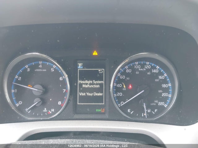 12636952 :رقم المزاد ، 2T3RFREV5JW816438 vin ، 2018 Toyota Rav4 Adventure/xle مزاد بيع