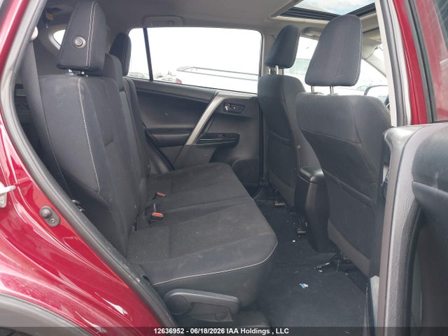 12636952 :رقم المزاد ، 2T3RFREV5JW816438 vin ، 2018 Toyota Rav4 Adventure/xle مزاد بيع