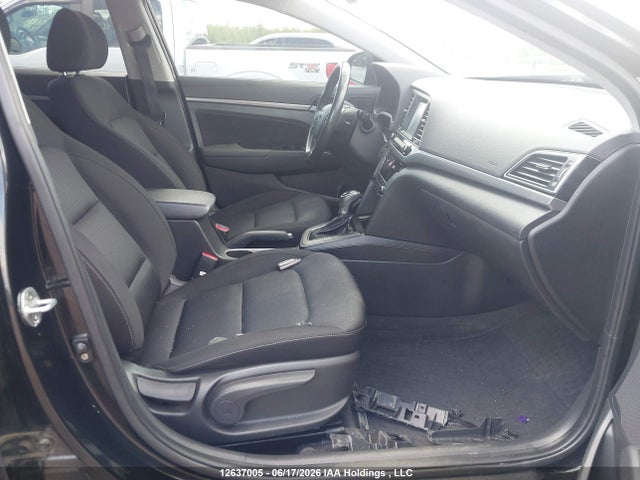 Aukcja sprzedaży 2017 Hyundai Elantra Se/value/limited, vin: KMHD84LF1HU182504, numer aukcji: 12637005