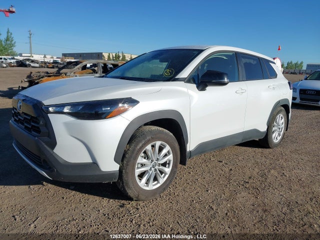 Toyota Corolla Cross Le Awd 2026 7MUCAABG7TV179610 Image 2